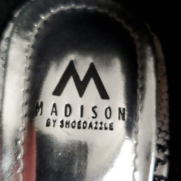 Shoes - Picture 5 of 5